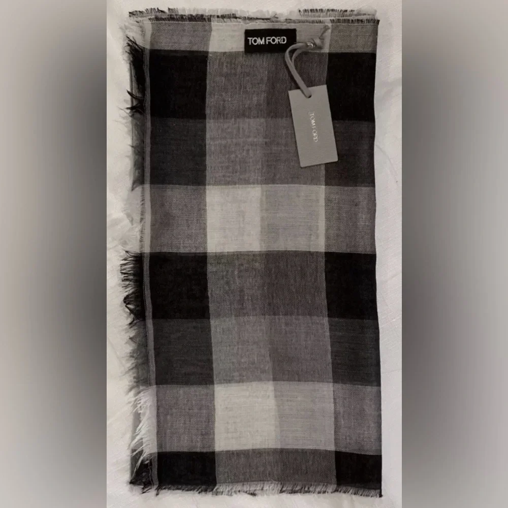 $695 NEW TOM FORD SCARF CASHMERE COTTON SILK MENS SHAWL GAUZY 30 X 14